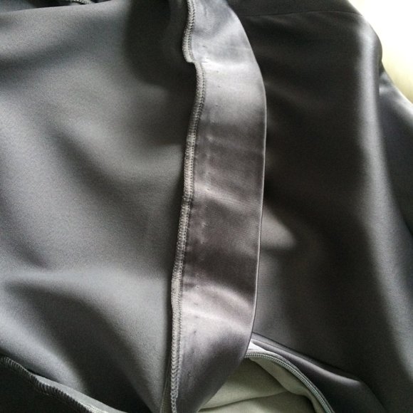 BURBERRY. Satin (atlas) grey dress. Size 10 - Picture 7 of 7